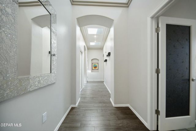 1091 IRON HILL Avenue, Santa Teresa, NM 88008