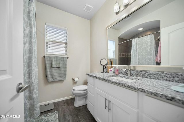 1091 IRON HILL Avenue, Santa Teresa, NM 88008