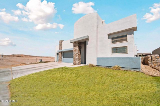 1091 IRON HILL Avenue, Santa Teresa, NM 88008