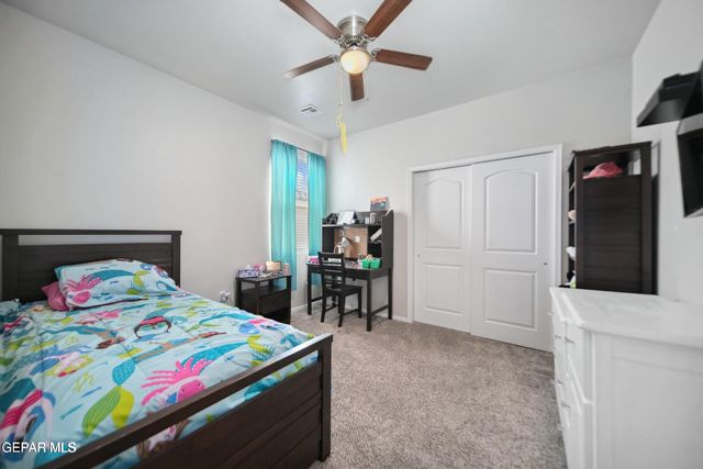 1091 IRON HILL Avenue, Santa Teresa, NM 88008