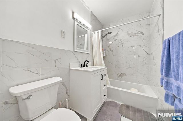 225 Walnut Street, Northvale, NJ 07647