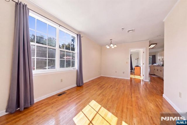 225 Walnut Street, Northvale, NJ 07647