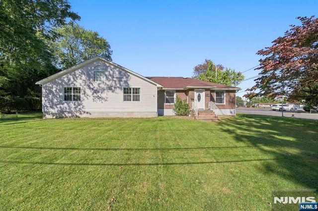 225 Walnut Street, Northvale, NJ 07647