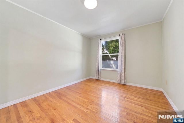 225 Walnut Street, Northvale, NJ 07647