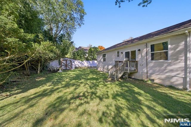 225 Walnut Street, Northvale, NJ 07647