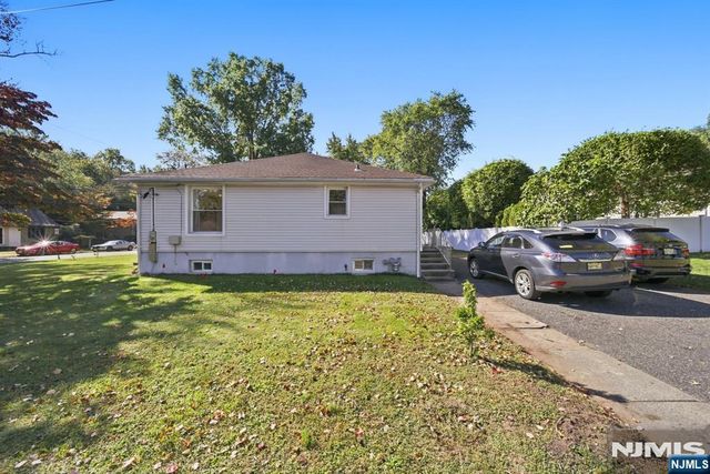225 Walnut Street, Northvale, NJ 07647