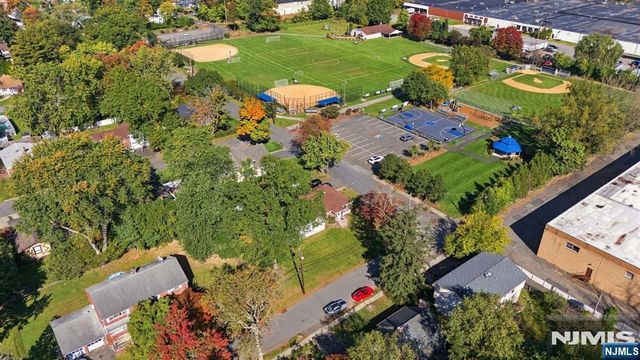 225 Walnut Street, Northvale, NJ 07647