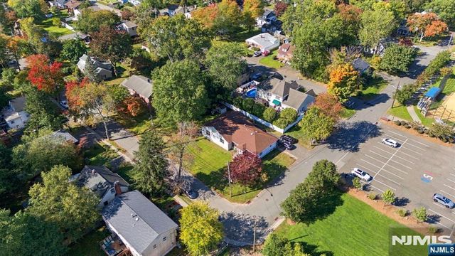 225 Walnut Street, Northvale, NJ 07647
