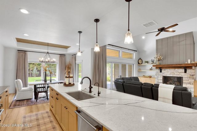 11693 N Arnicas Ct, Hayden, ID 83835