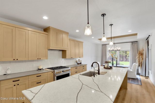 11693 N Arnicas Ct, Hayden, ID 83835