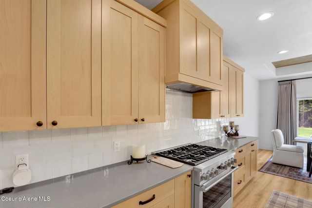 11693 N Arnicas Ct, Hayden, ID 83835