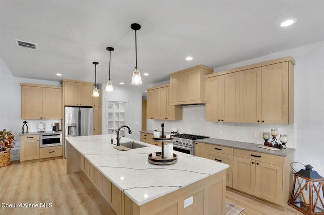 11693 N Arnicas Ct, Hayden, ID 83835