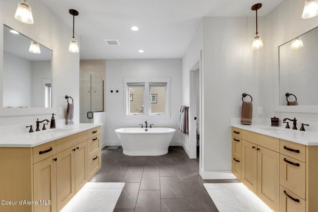 11693 N Arnicas Ct, Hayden, ID 83835