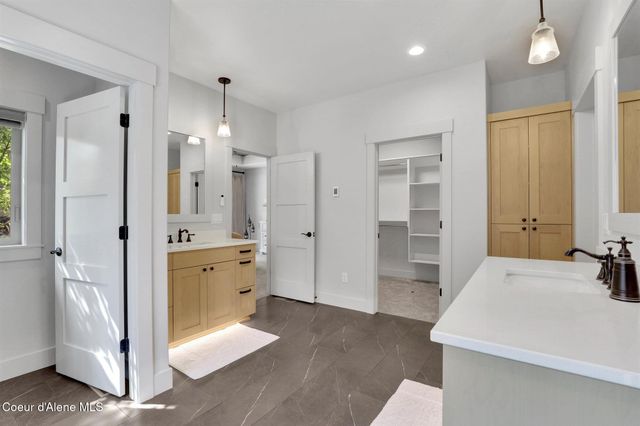 11693 N Arnicas Ct, Hayden, ID 83835