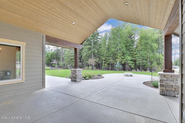 11693 N Arnicas Ct, Hayden, ID 83835