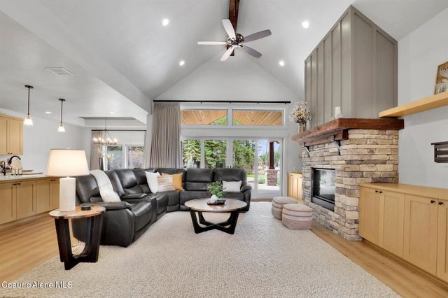 11693 N Arnicas Ct, Hayden, ID 83835