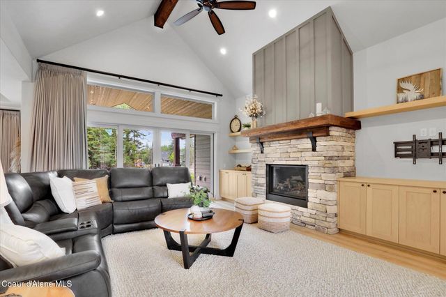 11693 N Arnicas Ct, Hayden, ID 83835