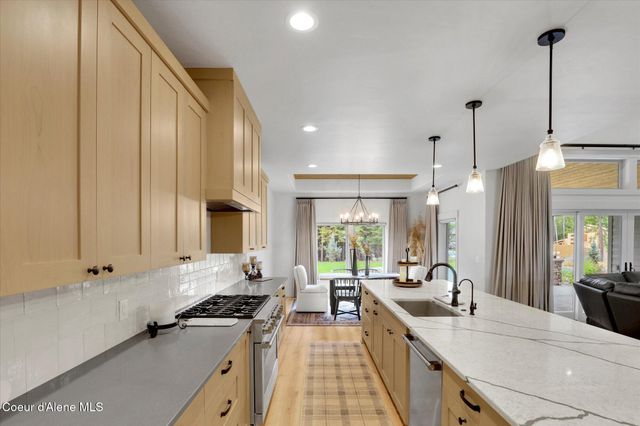 11693 N Arnicas Ct, Hayden, ID 83835