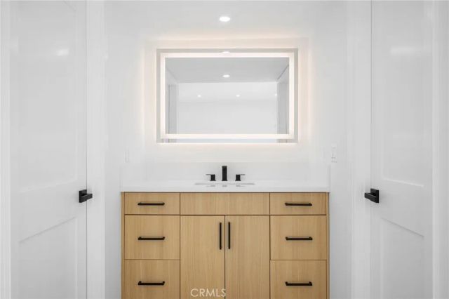 1162 Winchester K, Glendale, CA 91201