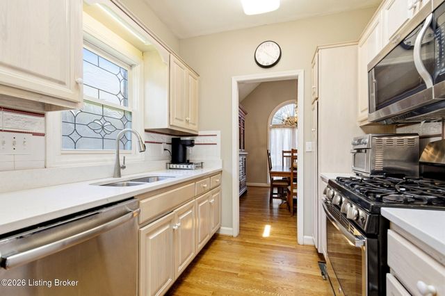 609 Willowhurst Pl, Louisville, KY 40223
