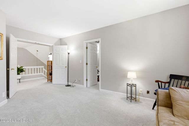 609 Willowhurst Pl, Louisville, KY 40223