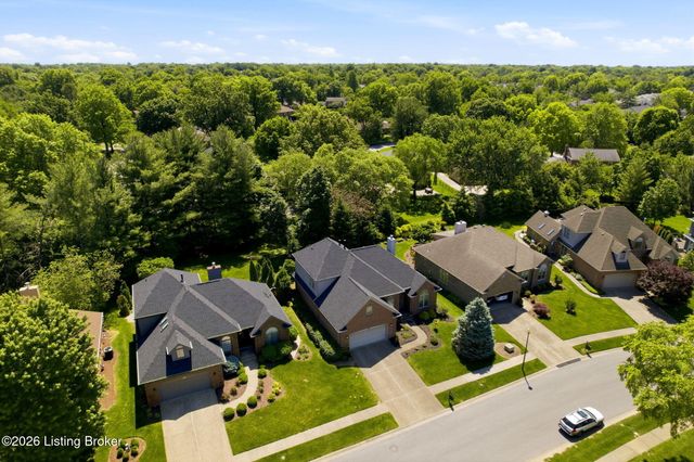 609 Willowhurst Pl, Louisville, KY 40223
