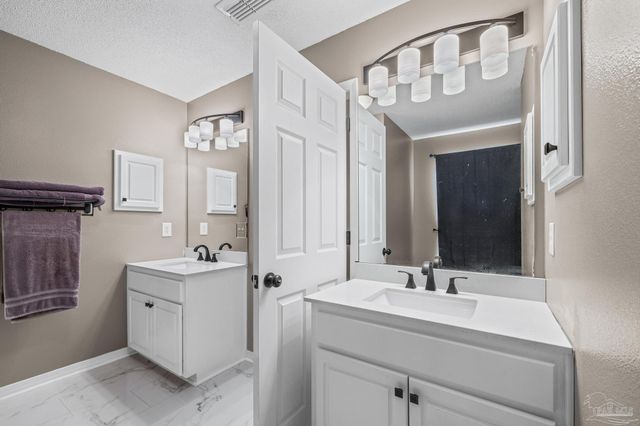 2544 Portobella Pl, Cantonment, FL 32533