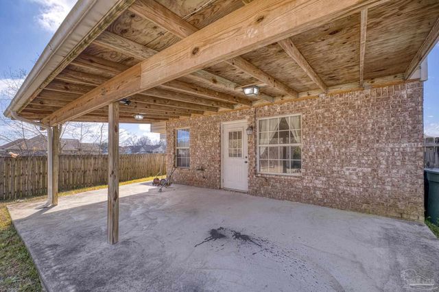 2544 Portobella Pl, Cantonment, FL 32533