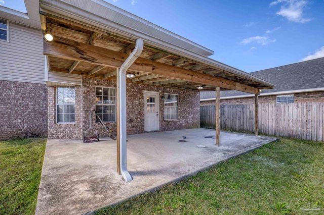 2544 Portobella Pl, Cantonment, FL 32533