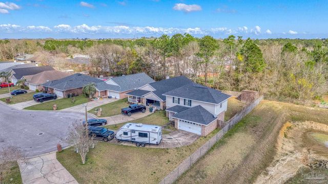 2544 Portobella Pl, Cantonment, FL 32533