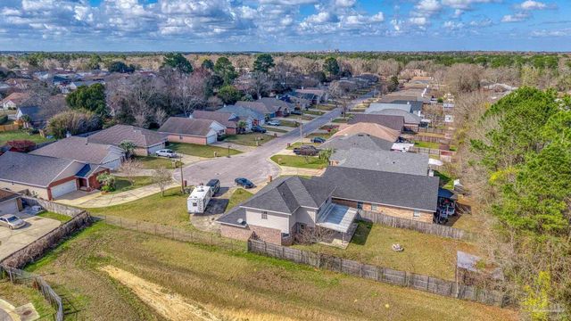 2544 Portobella Pl, Cantonment, FL 32533