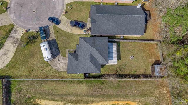 2544 Portobella Pl, Cantonment, FL 32533