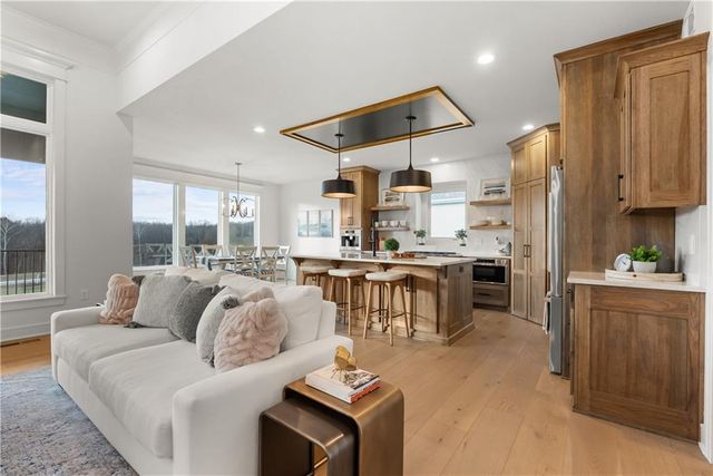 8904 N Clarion Avenue, Kansas City, MO 64153