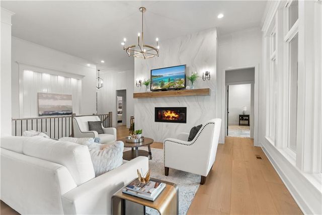 8904 N Clarion Avenue, Kansas City, MO 64153