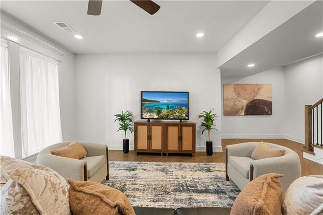 8904 N Clarion Avenue, Kansas City, MO 64153