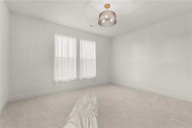 8904 N Clarion Avenue, Kansas City, MO 64153