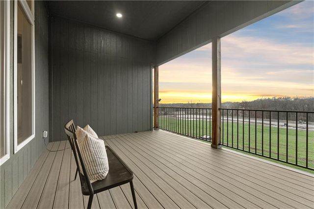 8904 N Clarion Avenue, Kansas City, MO 64153