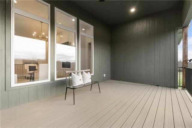 8904 N Clarion Avenue, Kansas City, MO 64153