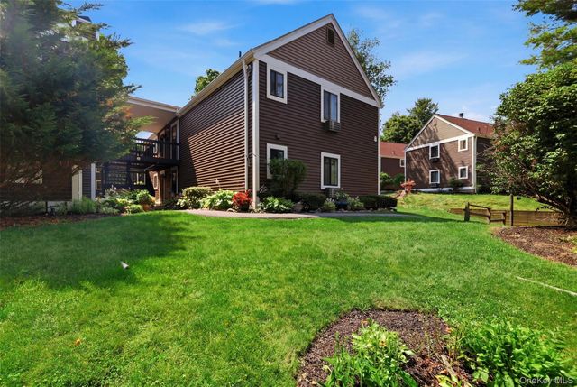 8 Heritage Drive E, Harriman, NY 10926