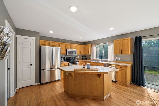 11602 135th Street Ct E, Puyallup, WA 98374