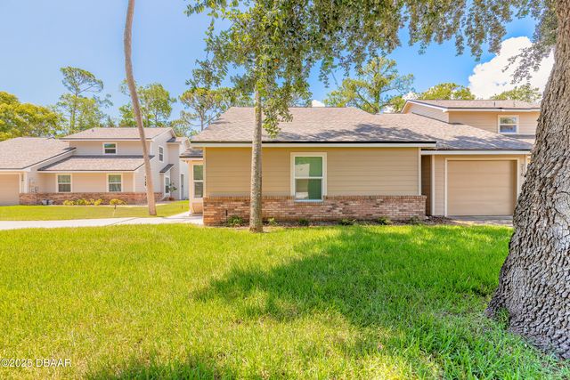 220 Bob White Court, Daytona Beach, FL 32119
