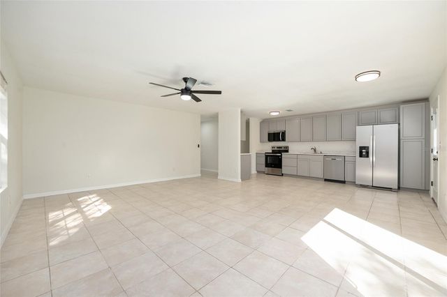 9318 SE MARICAMP ROAD, Ocala, FL 34472