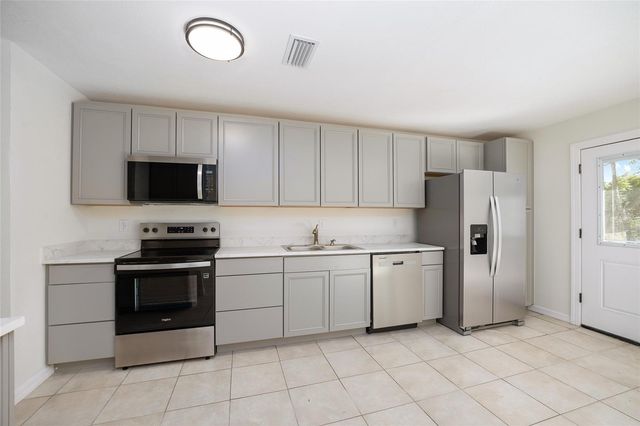 9318 SE MARICAMP ROAD, Ocala, FL 34472