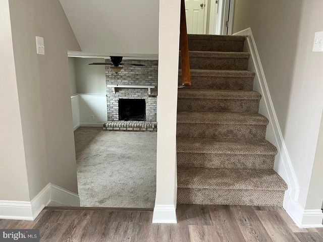 2 ROSEWOOD ST, Fredericksburg, VA 22405