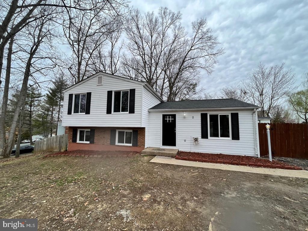 2 ROSEWOOD ST, Fredericksburg, VA 22405