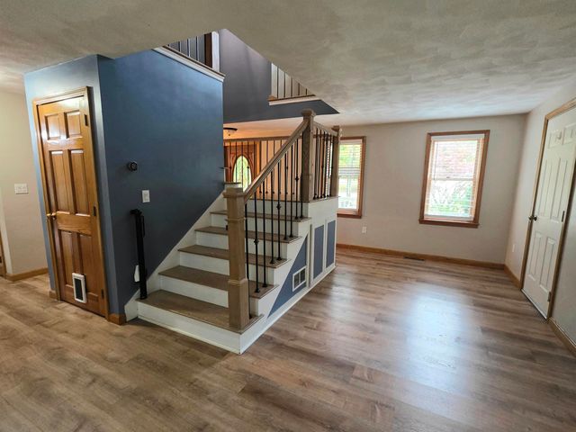 1 Jessica Lane, Derry, NH 03038