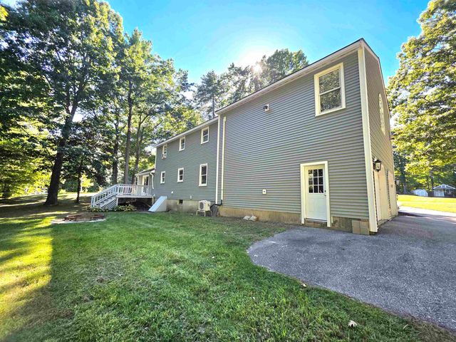 1 Jessica Lane, Derry, NH 03038