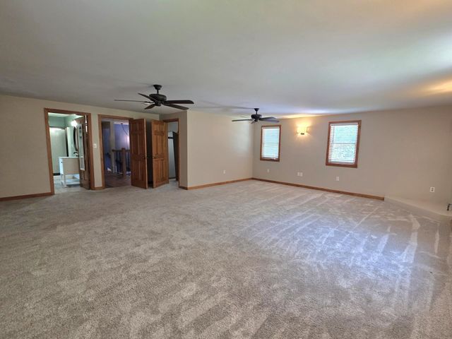 1 Jessica Lane, Derry, NH 03038