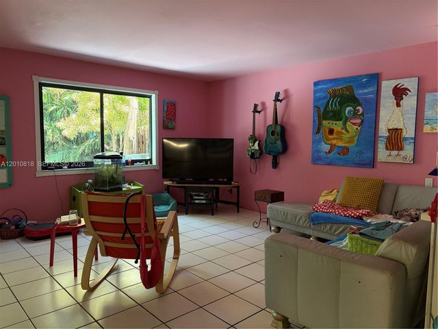 177 NE 6th Ct, Dania Beach, FL 33004