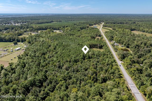 529 Holly Ridge Road, Holly Ridge, NC 28445